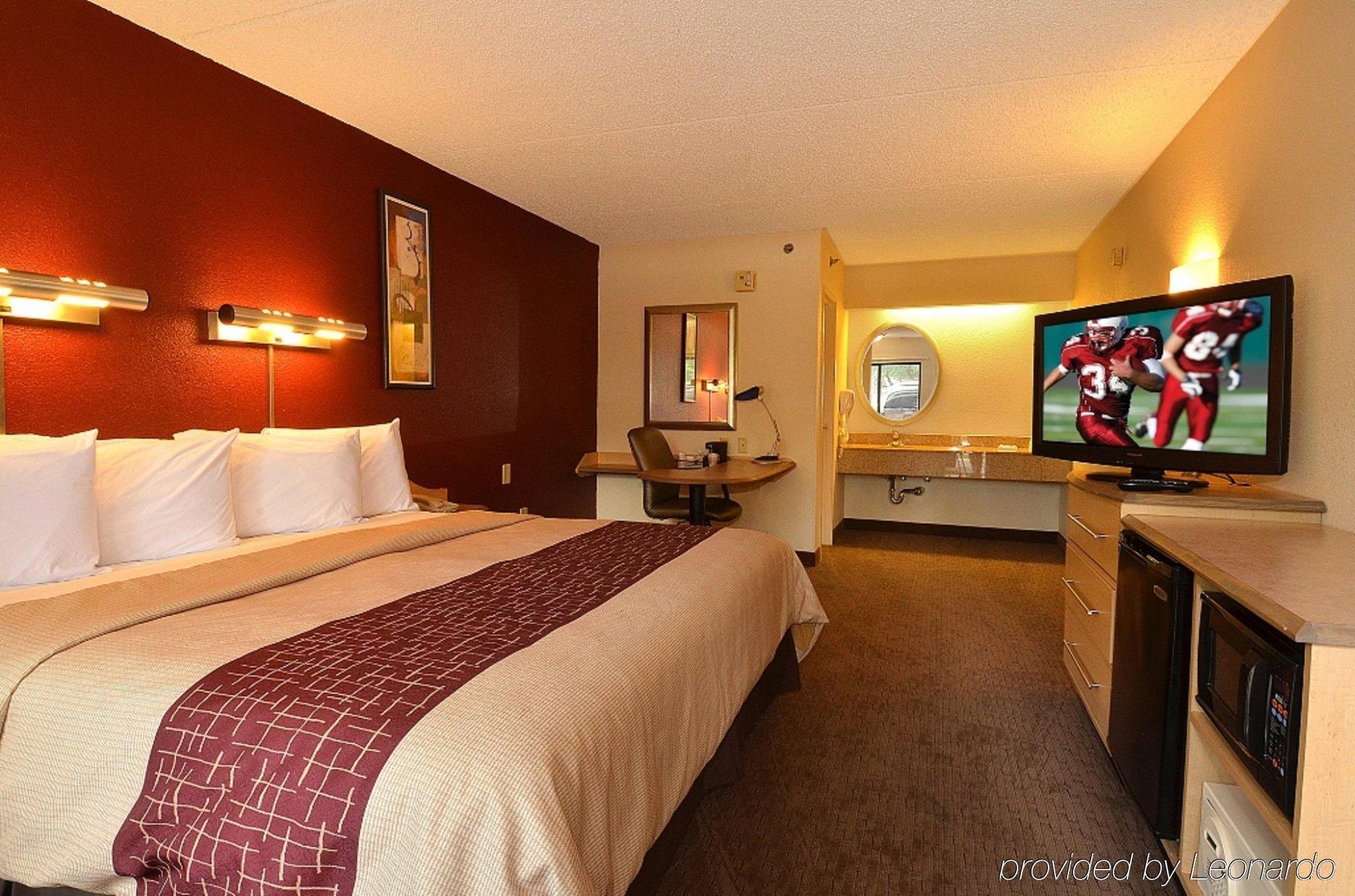 Red Roof Inn ווסט מונרו מראה חיצוני תמונה
