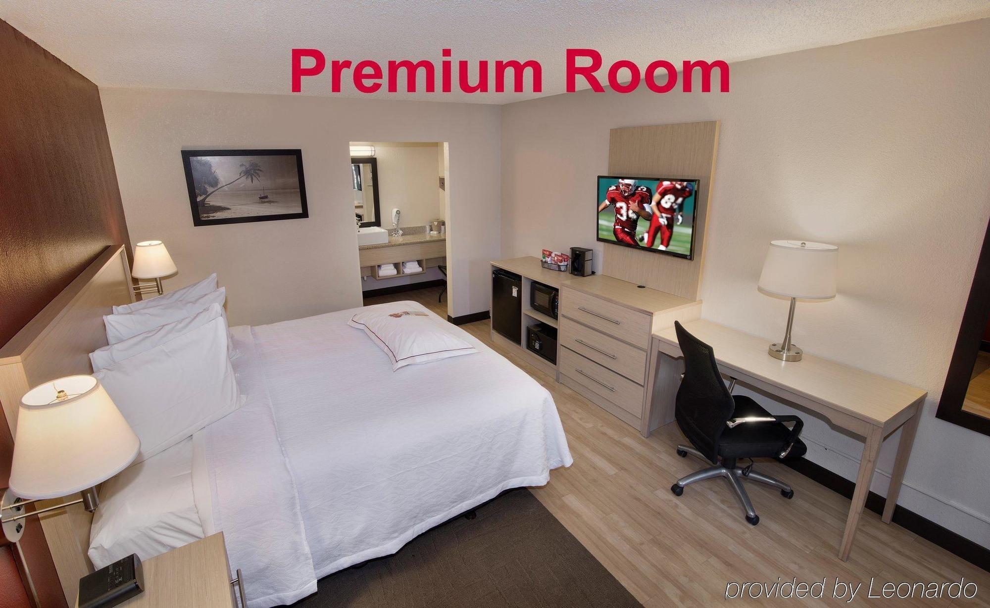 Red Roof Inn ווסט מונרו מראה חיצוני תמונה