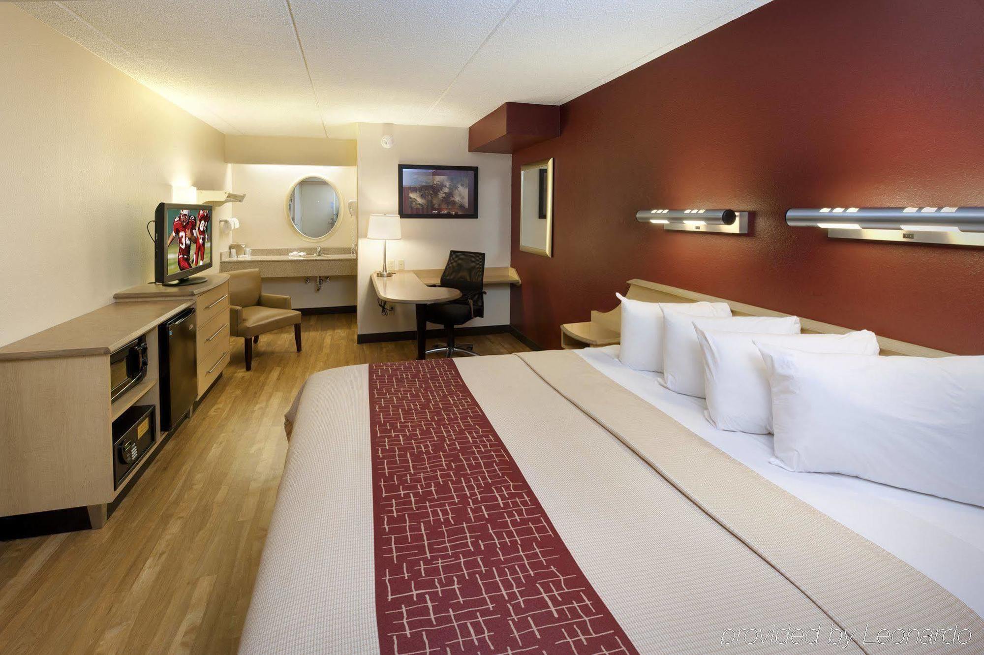 Red Roof Inn ווסט מונרו מראה חיצוני תמונה