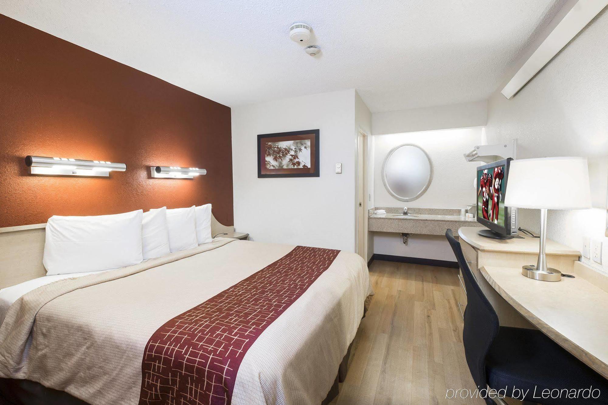 Red Roof Inn ווסט מונרו מראה חיצוני תמונה